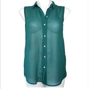 H&M sleeveless green button down sheer blouse